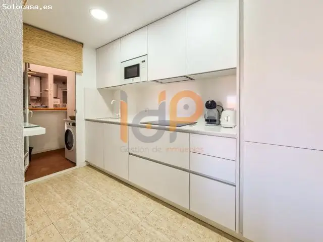 Apartamento en Vera Playa con Vistas al Mar