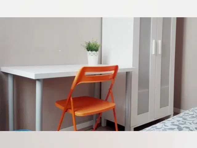 Habitación amueblada en un apartamento de 8 dormitorios en Moncloa, Madrid
