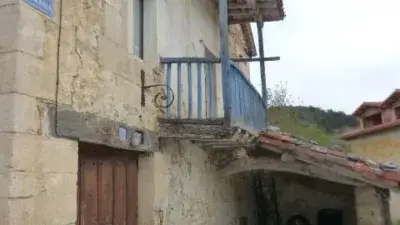 Casa en Venta en Bedon 3 Plantas Jardin Chimenea