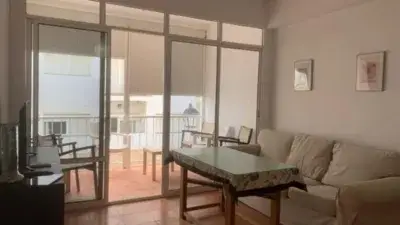 Apartamento en Paseo Marítimo de Barbate con Vistas al Mar