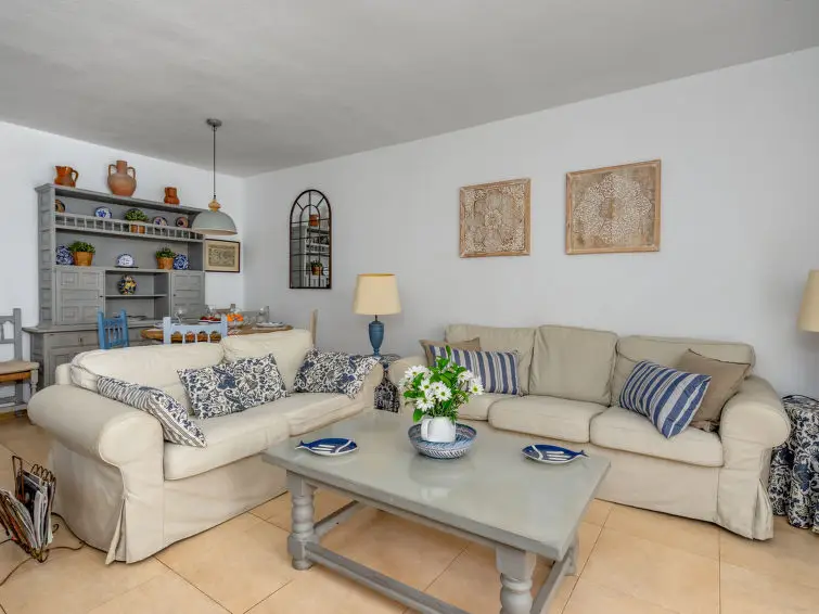 Apartamento en Calahonda 4 Dormitorios 2 Baños Cerca de la Playa