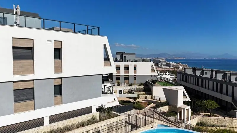 Apartamento en Gran Alacant con Vistas al Mar 3 Dormitorios