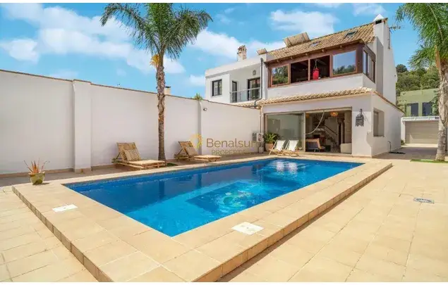 Alquiler Villa 4 Dormitorios Arroyo de la Miel 150m2 Media Temporada