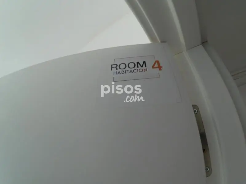 Habitacion Doble con Balcon en Pubilla Cases para Estudiantes