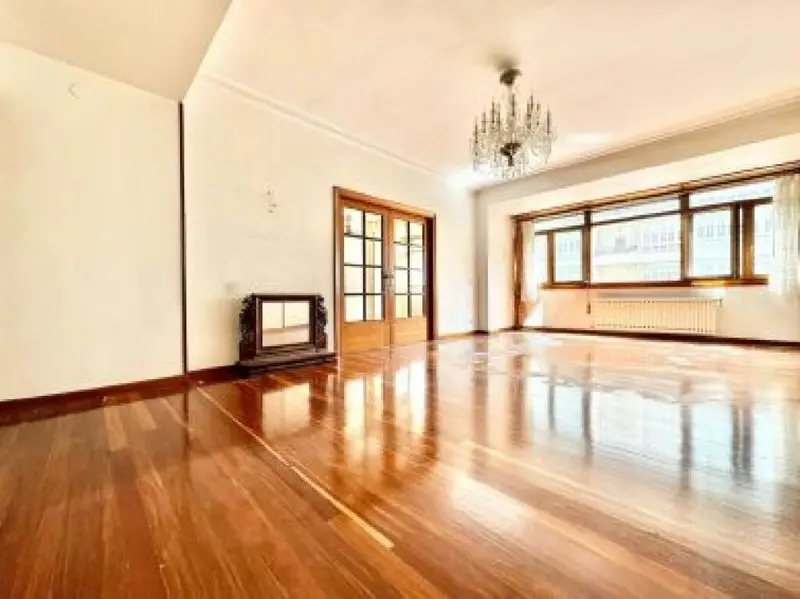 Venta Piso con Terraza en Vitoriano 5 Dormitorios