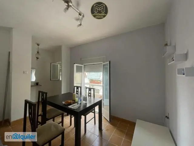 Alquiler piso 4 habitaciones Fuentezuelas