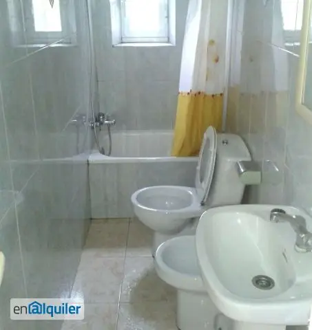 Alquiler Piso Tres Dormitorios Zona Cabañas