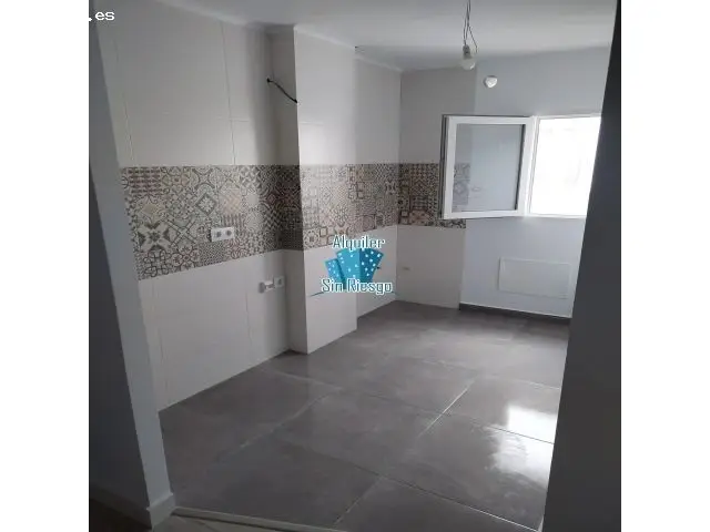 Piso Reformado 92m2 Hernan Cortes Caceres