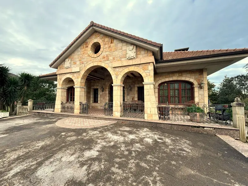 Venta Casa Lujosa Playa Ris Noja 650m2 4 Dormitorios