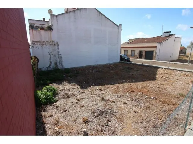 Solar Urbano en Montijo 134m2 - Dos Solares Disponibles
