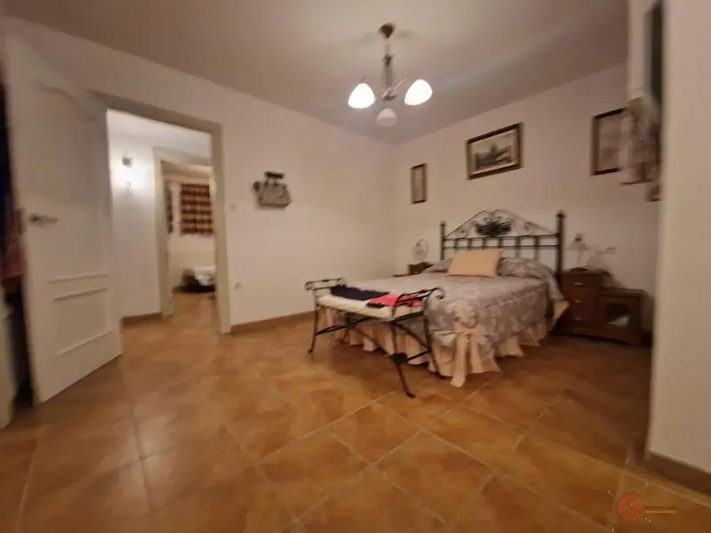 Venta Local Comercial Reformado Playa Salobre	ña 4 Dormitorios