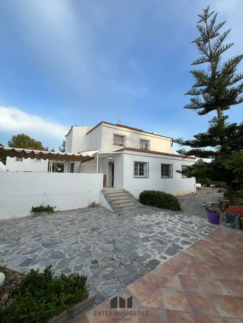 Chalet Independiente Ribarroja 503m2 Tres Viviendas Piscina Barbacoa