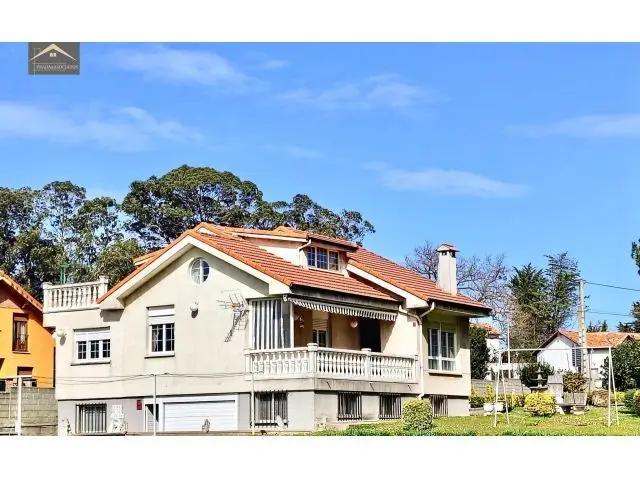 Chalet Individual en Hinojedo con Finca de 10000m2