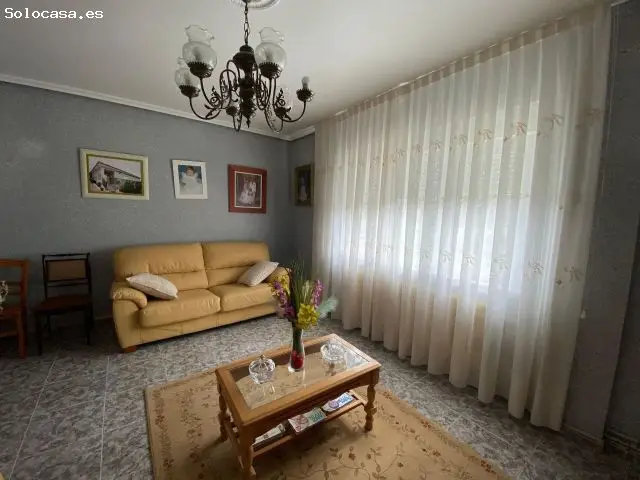 Chalet en Venta en Cee A Coruna 4 Dormitorios 2 Banos
