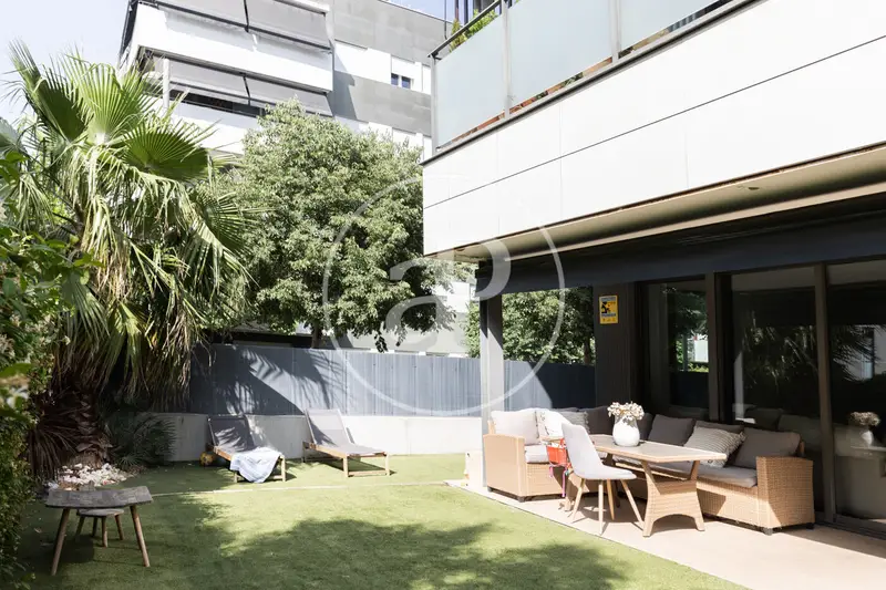 Planta Baja con Jardin en Volpelleres