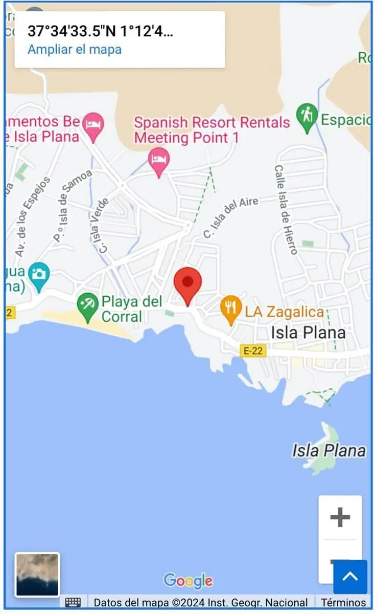 Adosado en Isla Plana con Vistas al Mar