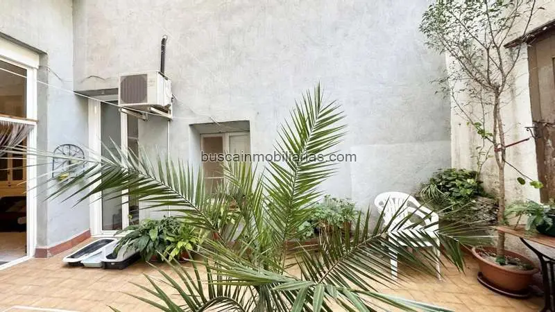 Dúplex en venta en finca señorial en Barcelona