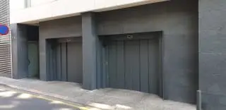 Garaje en Venta en Girona 52m2 con Ascensor