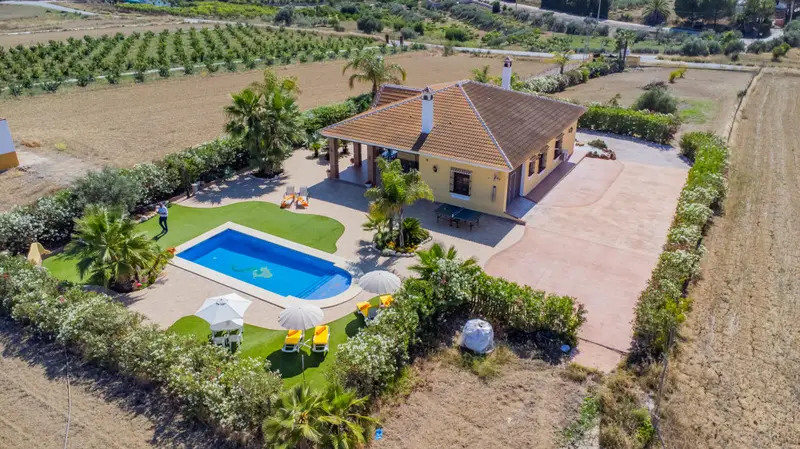 Casa Villa 3 Dormitorios Alquiler Málaga España