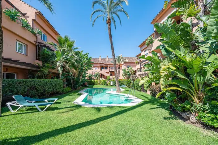 Atico 5 Dormitorios en Venta Marbella