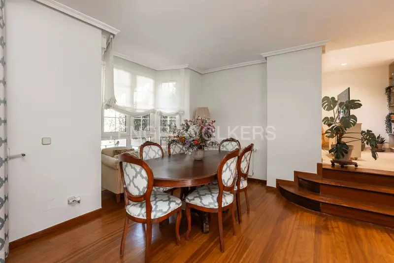 Chalet en Venta Majadahonda Madrid Lujo 4 Plantas Jardin Piscina