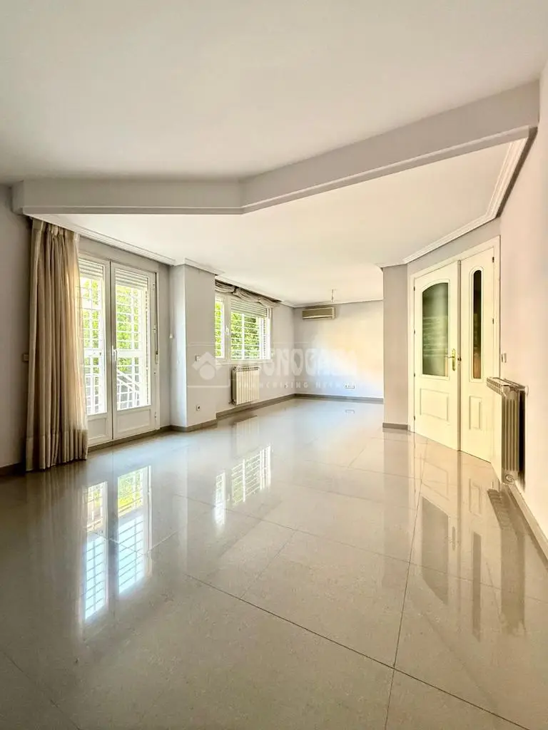 Chalet Adosado en Corralejos Madrid 156m2 3 Dormitorios Jardin