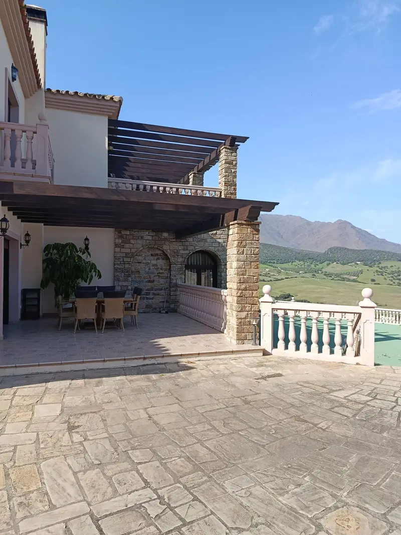 Casares Villa de Lujo 4 Dormitorios Piscina Privada Vistas al Mar