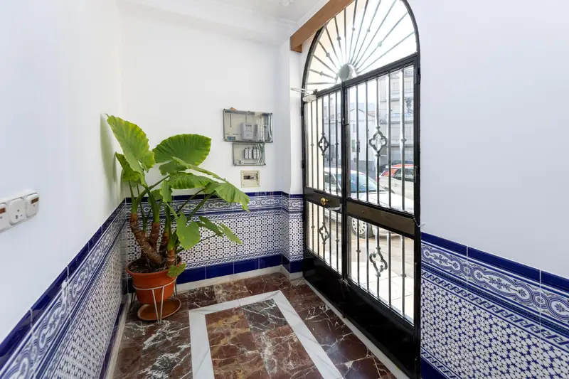 Venta Piso Luminoso 4 Dormitorios Cogollos Vega