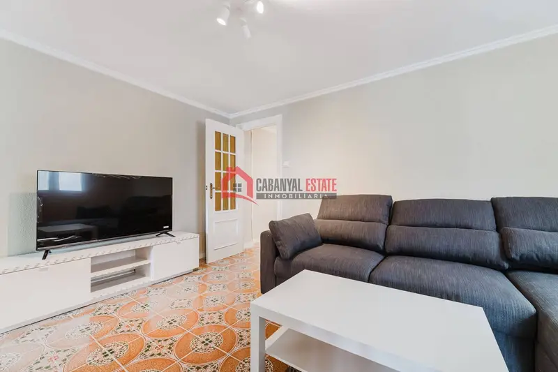 Apartamento 4 Dormitorios Nazaret Valencia Reformado Amueblado