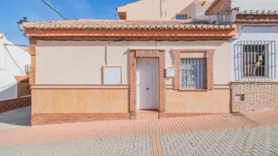 Casa adosada 3 dormitorios 2 baños cerca del pueblo