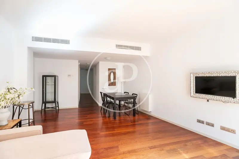 Piso en venta en el Gótico 3 habitaciones 2 baños terraza gimnasio piscina