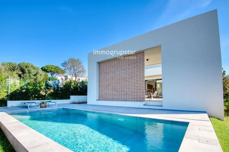 Villa de Lujo en Platja d Aro 555m2 4 Suites Piscina Jacuzzi
