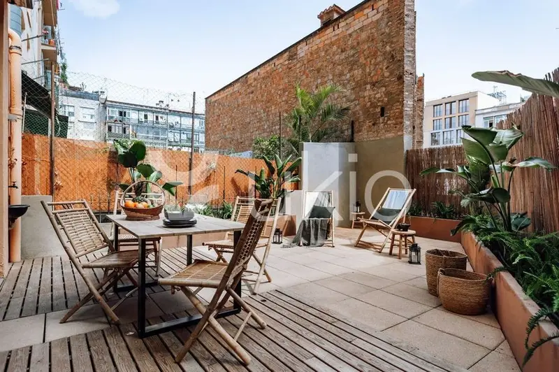 Apartamento en alquiler en Carrer de la Diputaci
1 dormitorio 1 ba
Barcelona