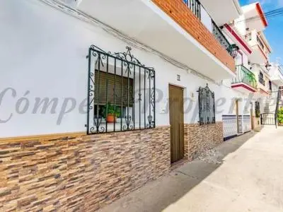 Casa en Sayalonga 5 Dormitorios 2 Baños Terraza Vistas