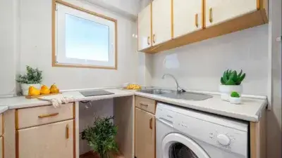 Apartamento en Alquiler La Pineda Cerca de la Playa