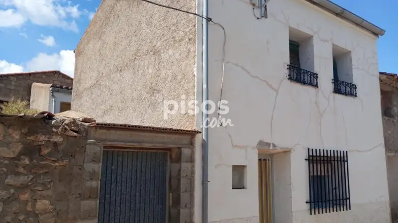 Chalet en Bello Teruel 70m2 3 dormitorios Corral Patio