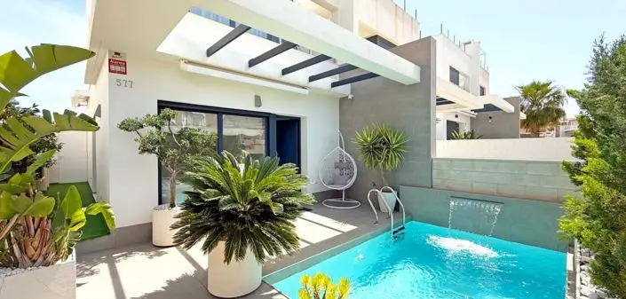 Adosado 3 Dormitorios Villamartin Piscina Privada