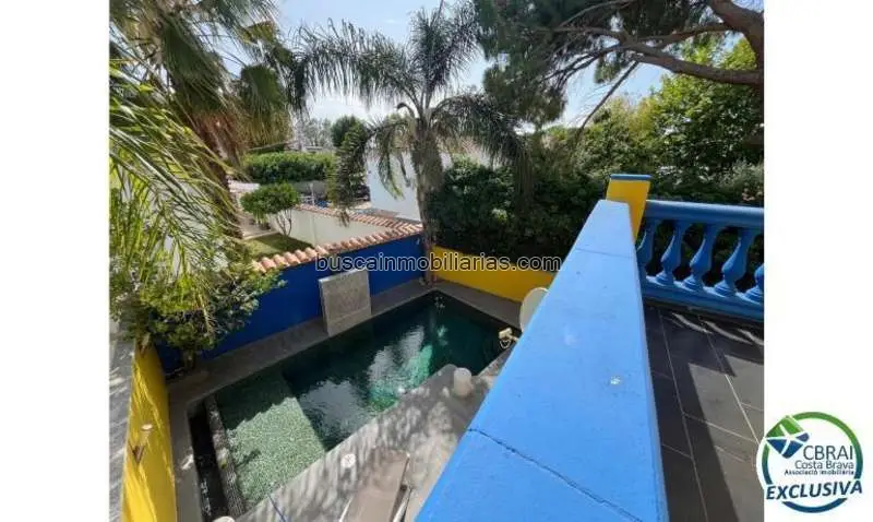 Casa en venta Empuriabrava con piscina y licencia turistica