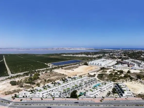 Apartamento 2 Dormitorios Torrevieja  Piscina  Jardines Vistas Laguna