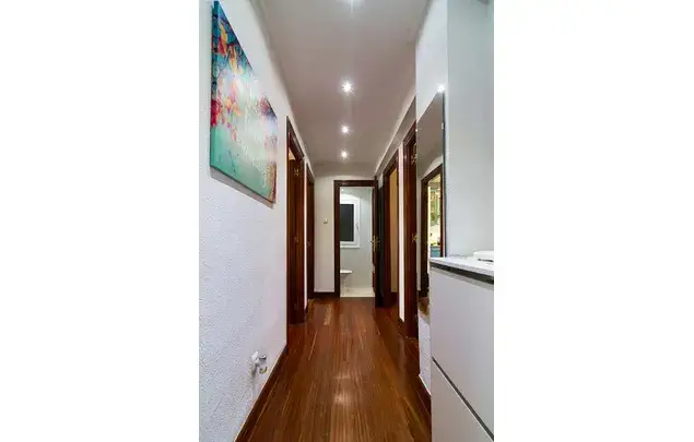 Habitaci
ón 75m
² Bilbao Estancia Media Larga