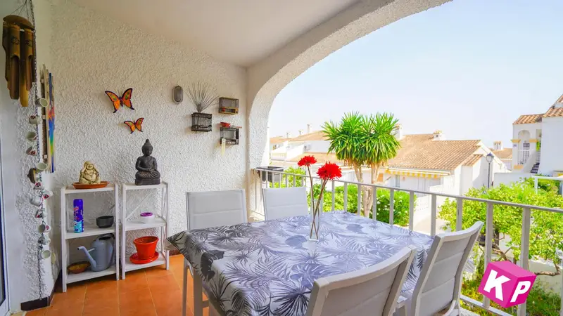 Adosado en Gran Alacant con Piscina y Terraza