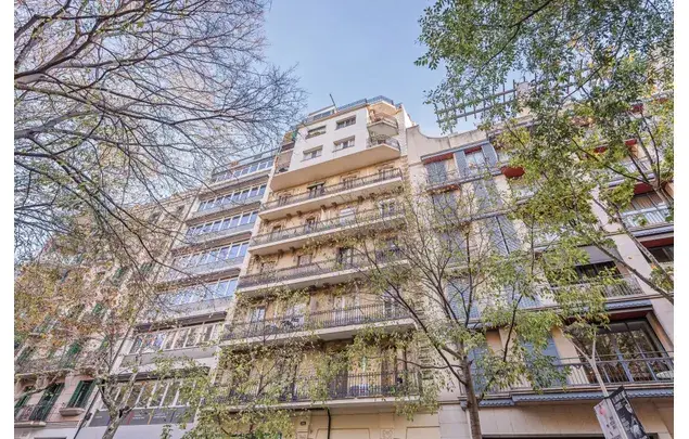 Apartamento 8 Dormitorios 78m2 Barcelona Alquiler Larga Temporada