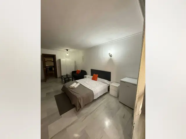 Habitacion Alquiler Malaga Apartamento Compartido Estudiantes Profesionales