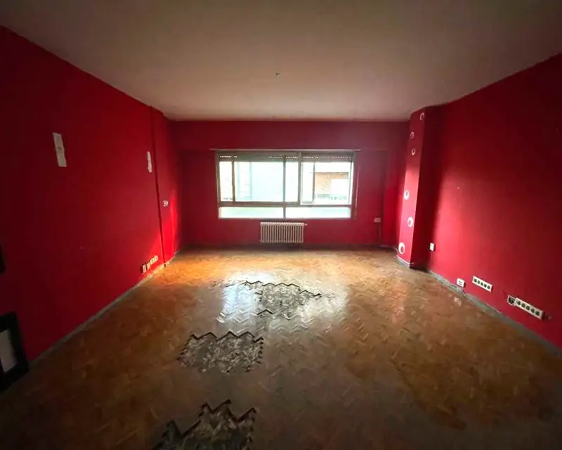 Piso en Venta en Padre Isla León 4 habitaciones 2 baños