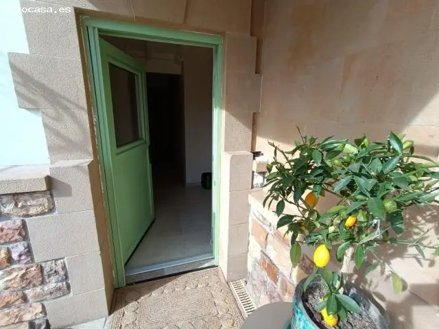 Casa en Cudón con Piscina, Apartamento y Gimnasio