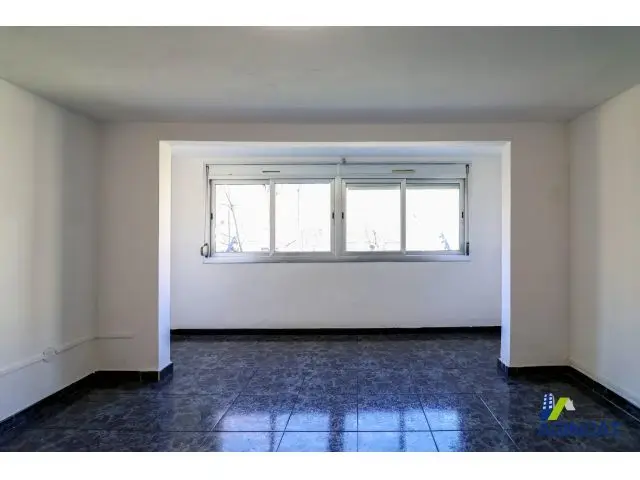 Piso en Venta Sabadell Merinals 3 Habitaciones Reformado