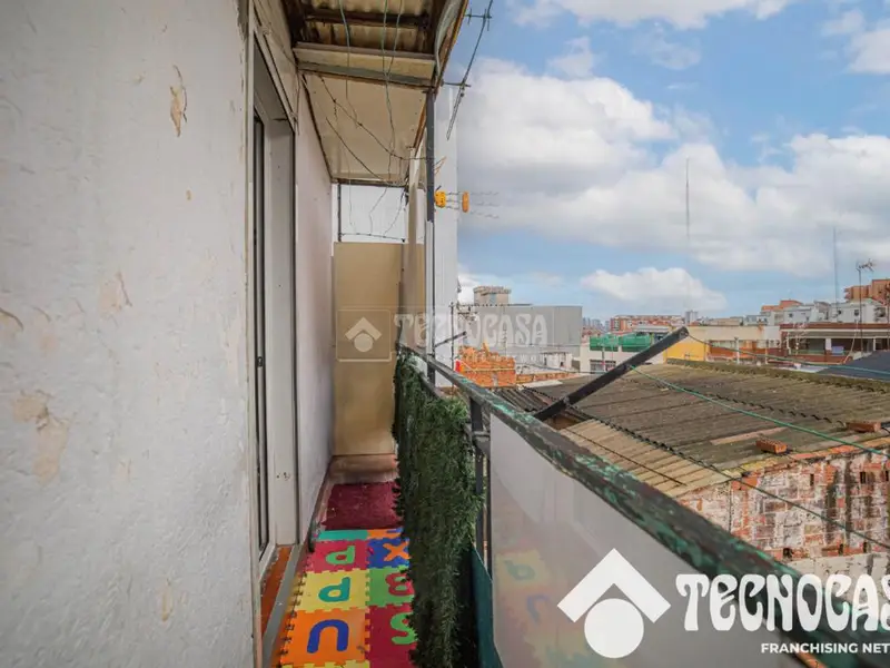 Dúplex con Terraza y Vistas al Mar en Badalona