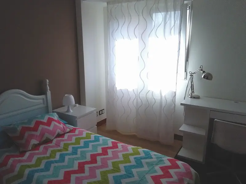 Habitacion Individual Estudiantes Calle Benidorm