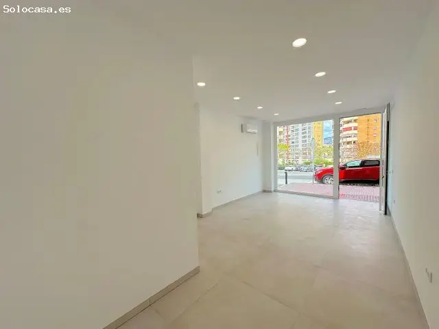 Local Comercial en Benidorm Zona Poniente Reformado