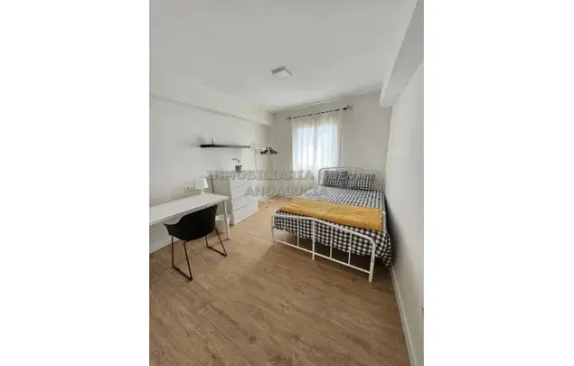 Alquiler Apartamento 3 Dormitorios 91m2 Almeria